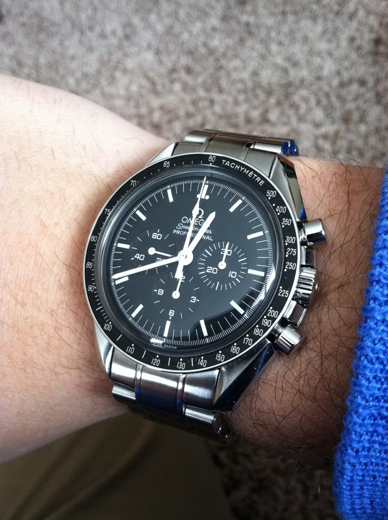 active 2 44mm on small wrist